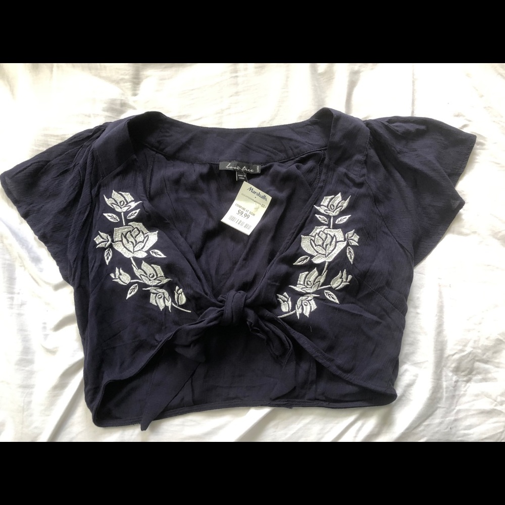 cap sleeve tie front crop top with embroidering